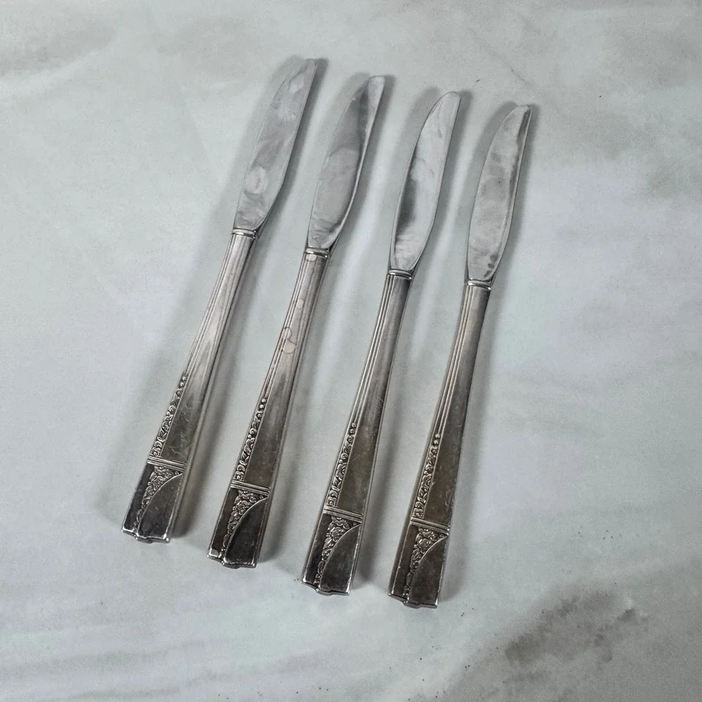 Set of 4 Oneida Nobility Plate Silver Plated‎ Dinner Knives Caprice Lot 2